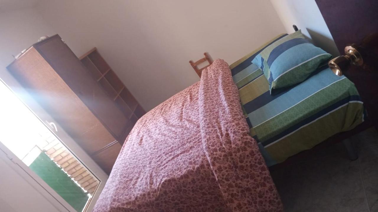 Sunny Room In A Shared Apartment In רובי מראה חיצוני תמונה